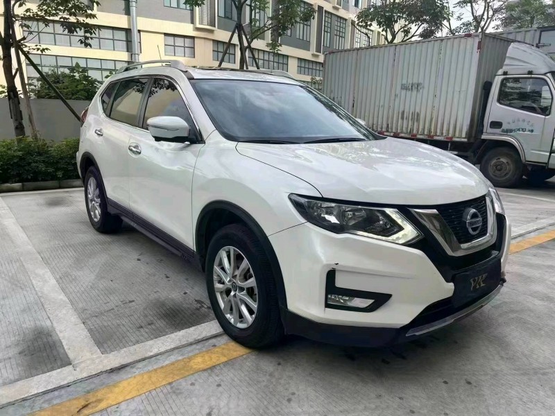 廣州19年日產奇駿2