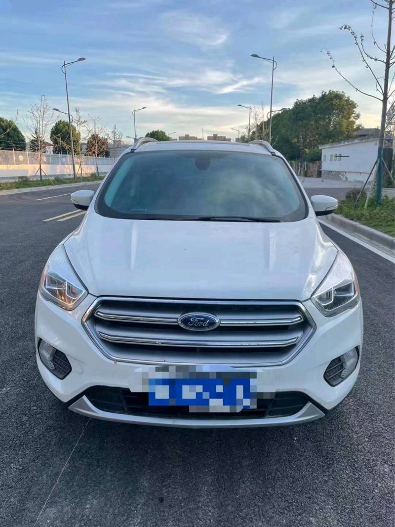 北京17年福特翼虎1