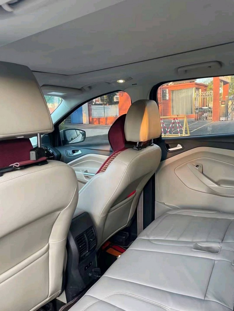 北京17年福特翼虎5