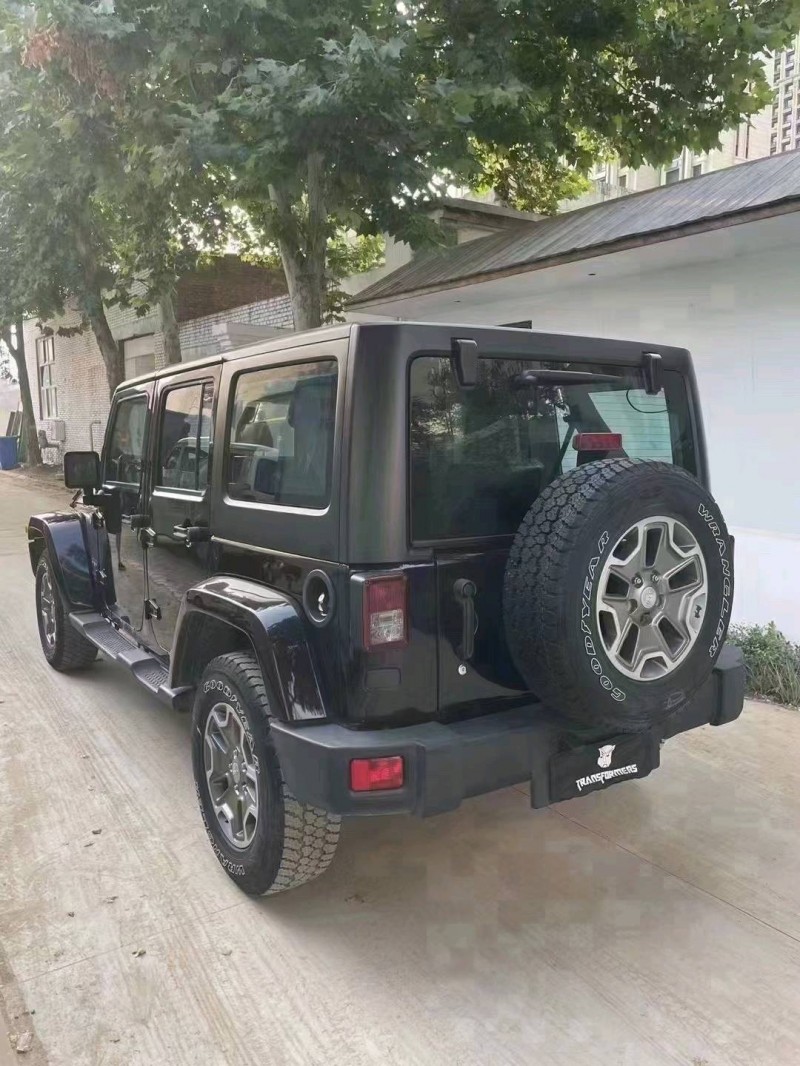 保定18年Jeep牧馬人3