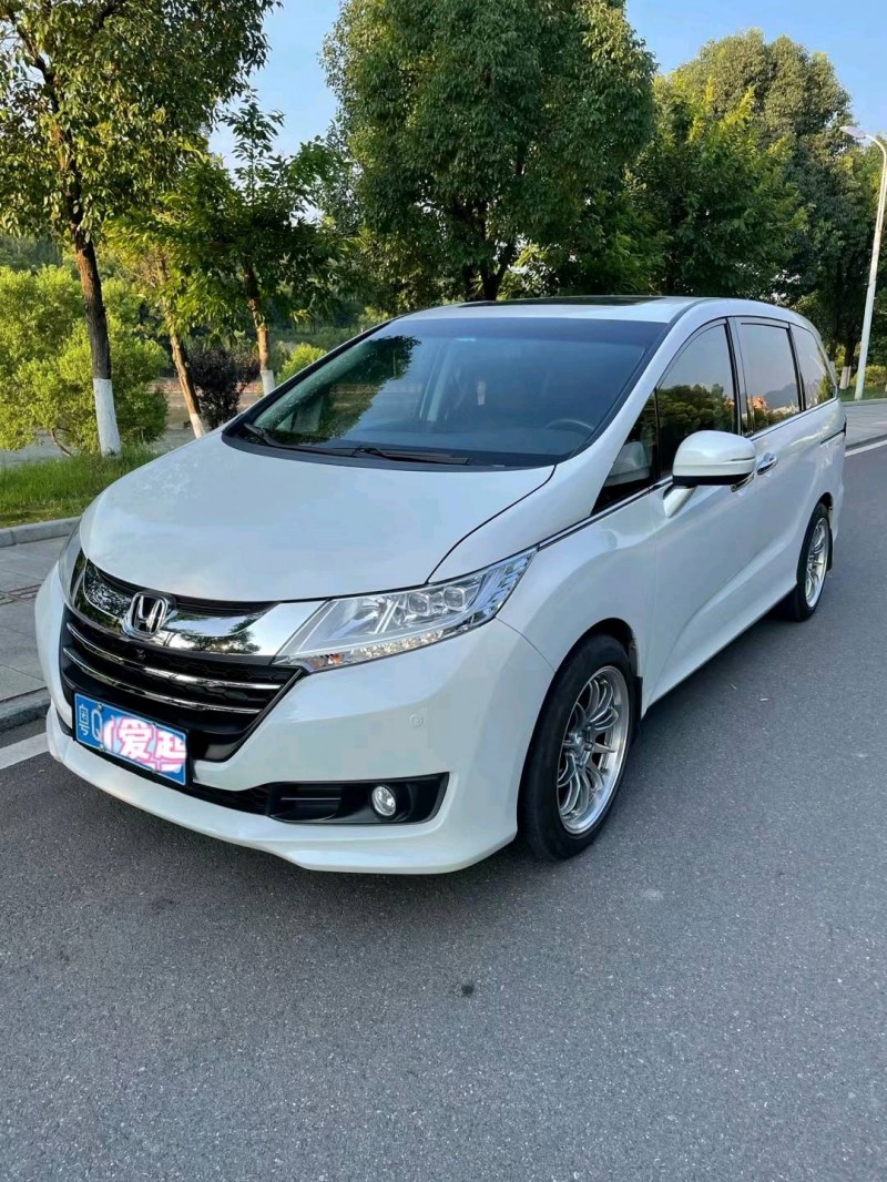 广州17年本田奥德赛2