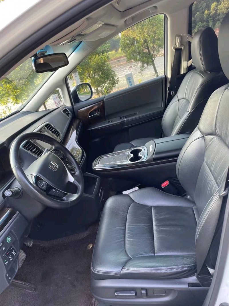 广州17年本田奥德赛4