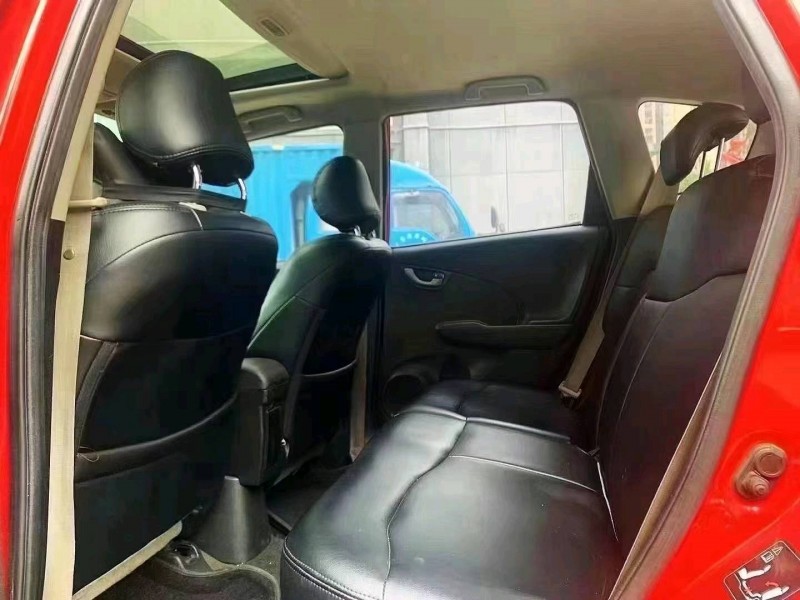 广州09年本田飞度5