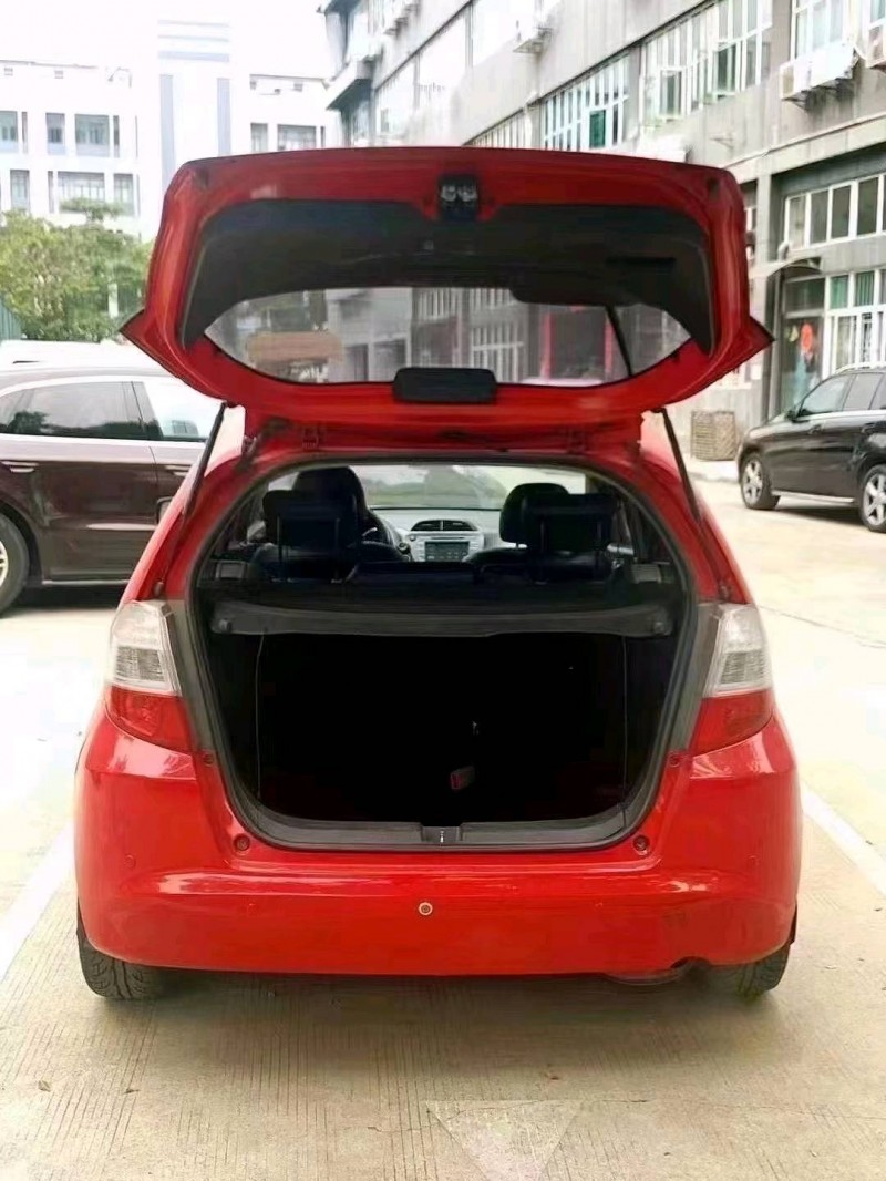 广州09年本田飞度7