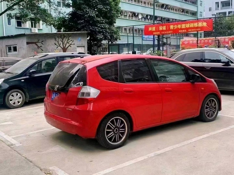 广州09年本田飞度8