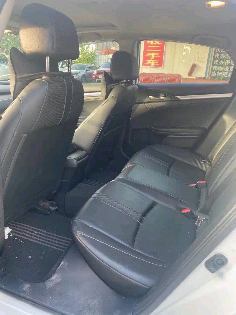 广州17年本田思域3