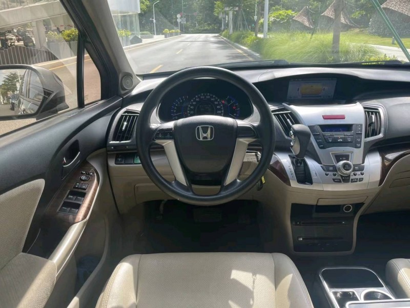 广州13年本田奥德赛4