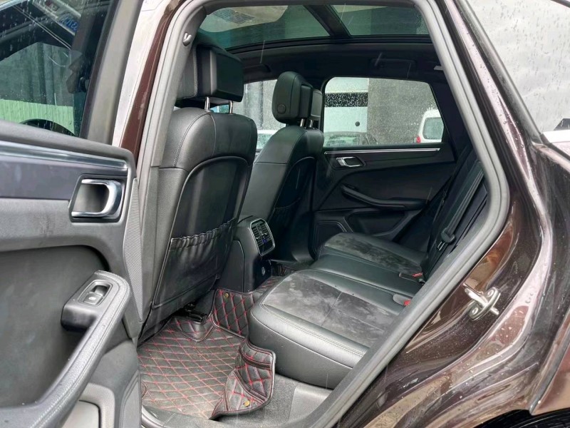 東莞17年保時捷Macan6