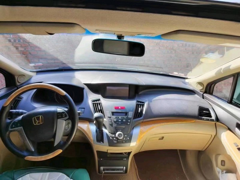 青岛12年本田奥德赛3