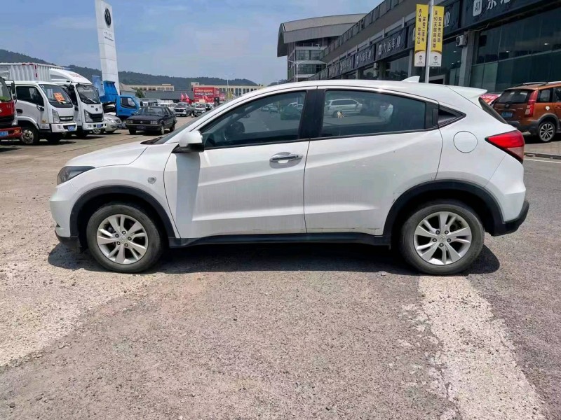 北京18年本田缤智3