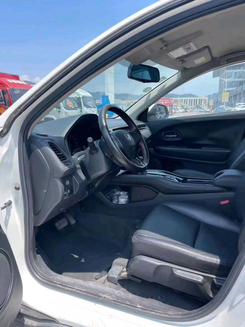 北京18年本田缤智5