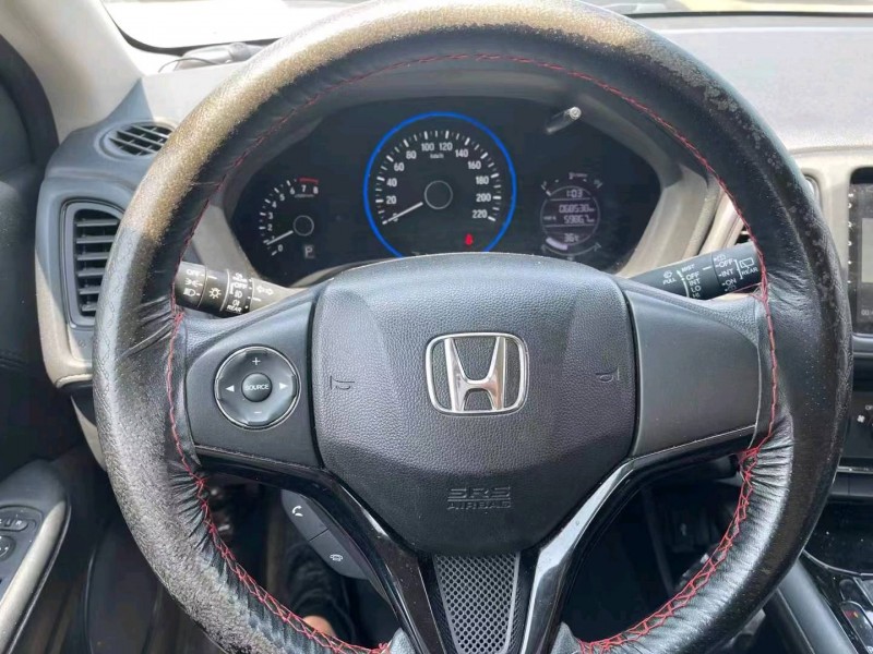 北京18年本田缤智8