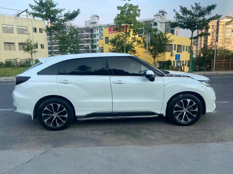 广州17年本田冠道4