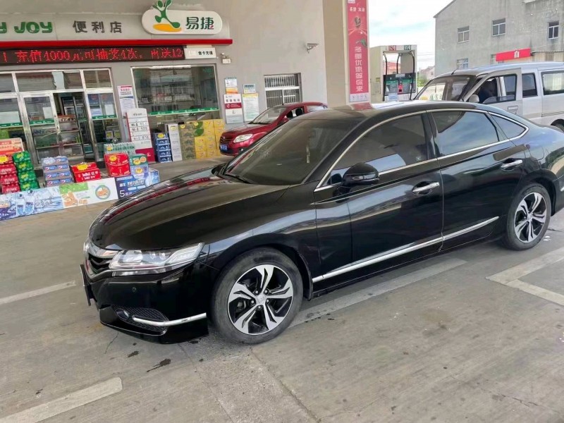 徐州16年本田思铂睿2