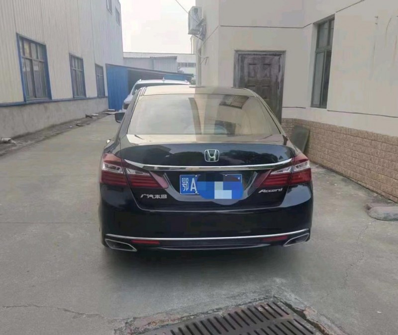 武汉17年本田雅阁1