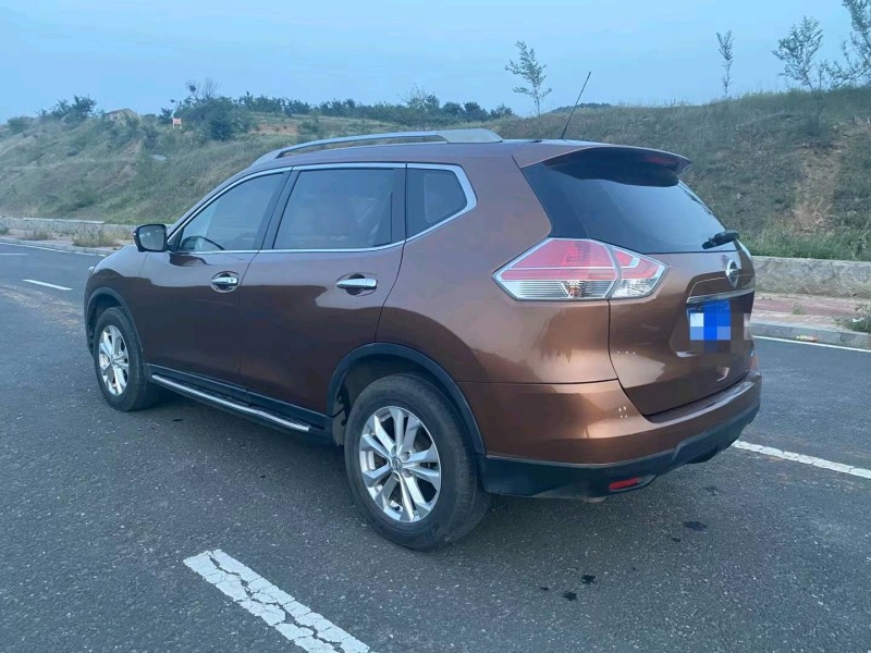 煙臺14年日產奇駿7
