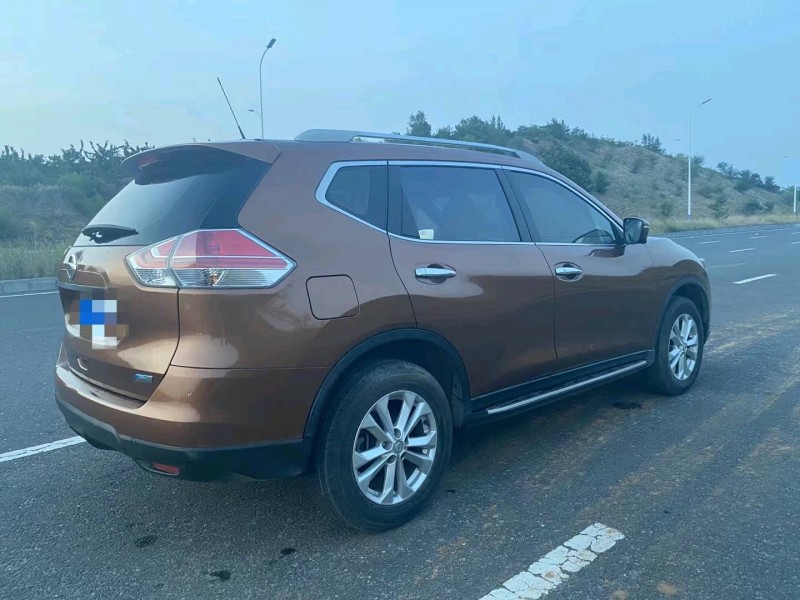 煙臺14年日產奇駿8