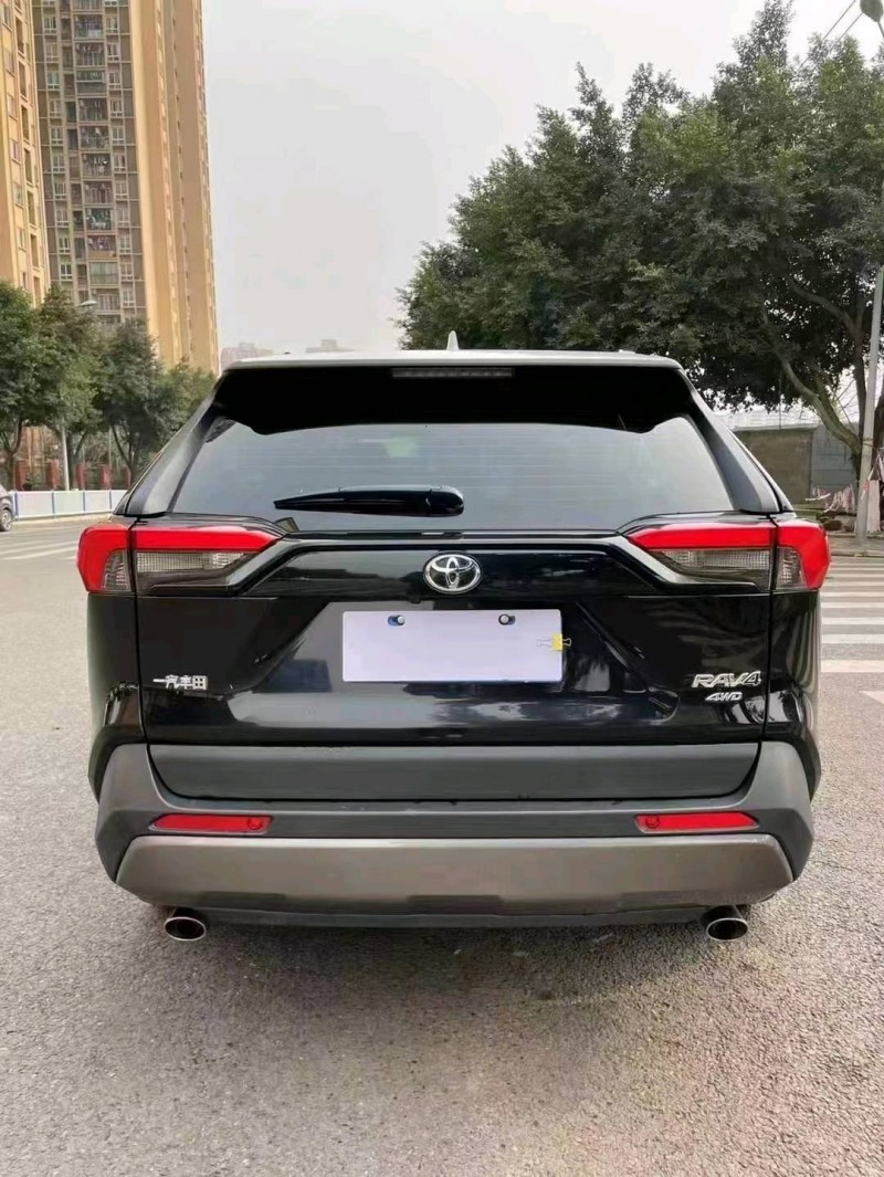 重慶19年豐田RAV4榮放2