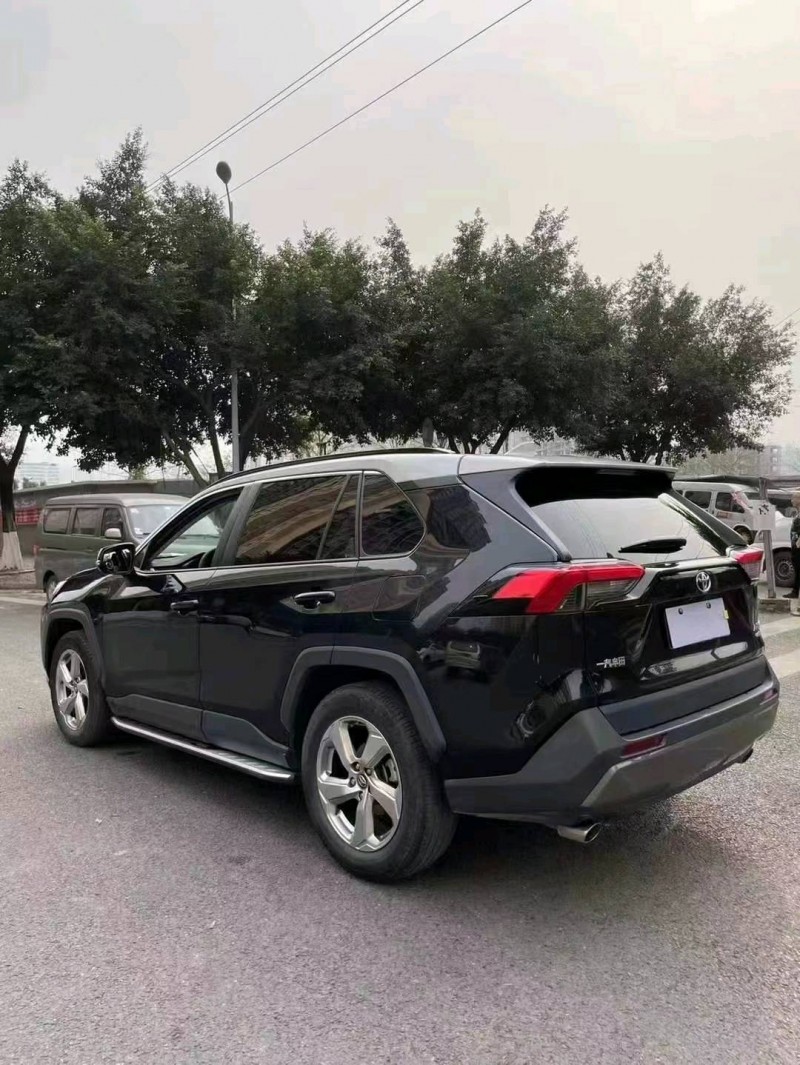 重慶19年豐田RAV4榮放5