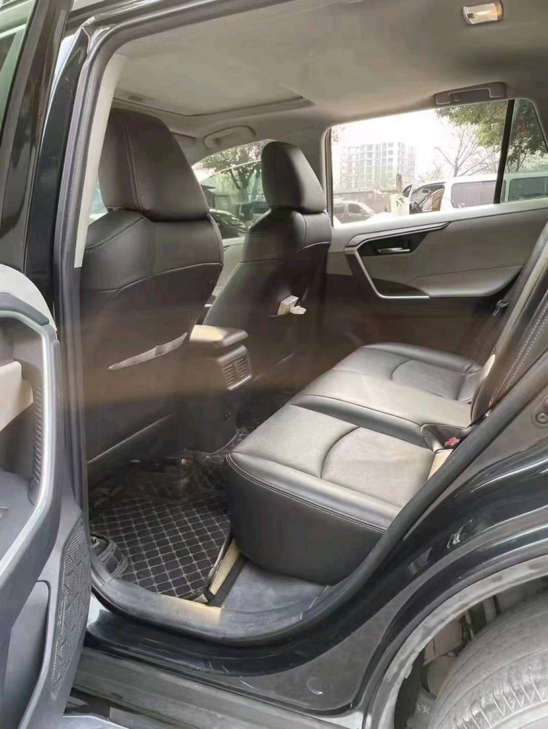 重慶19年豐田RAV4榮放7