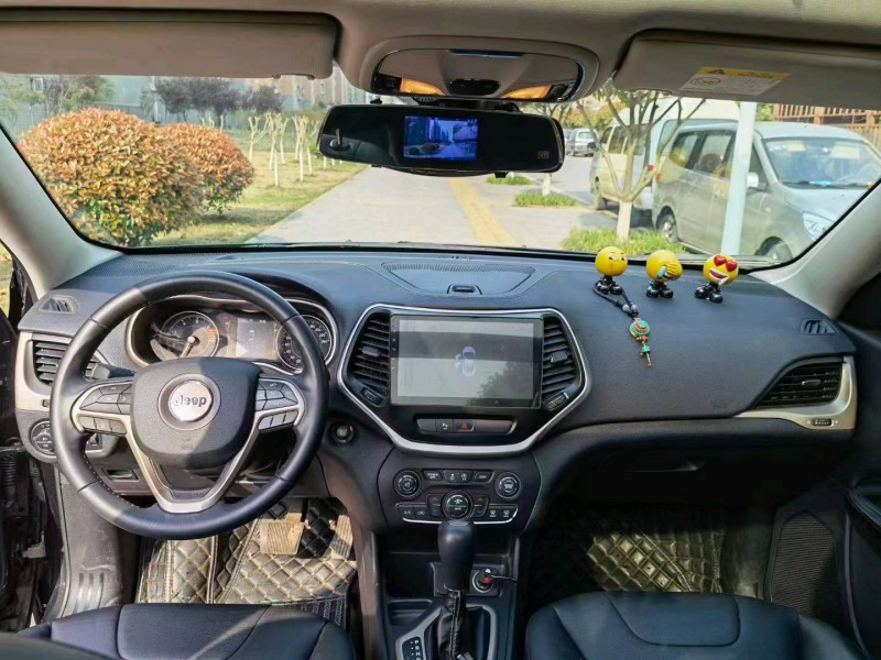 北京18年Jeep自由光5