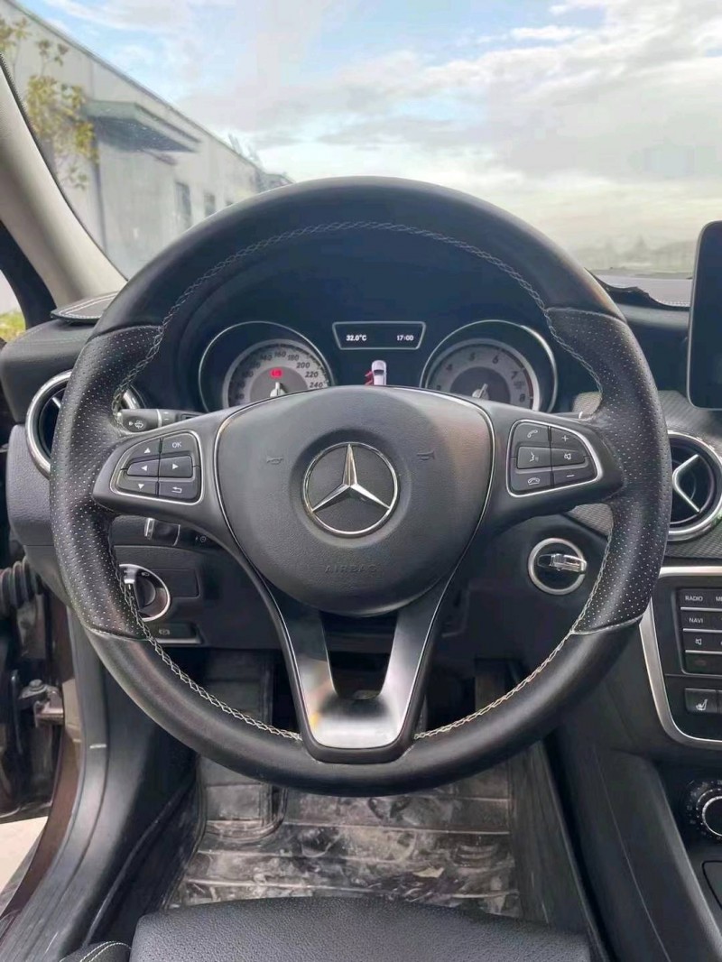 北京17年奔驰GLA6