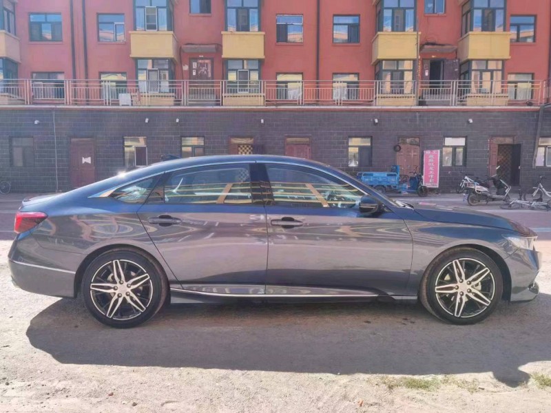 东营22年本田雅阁3