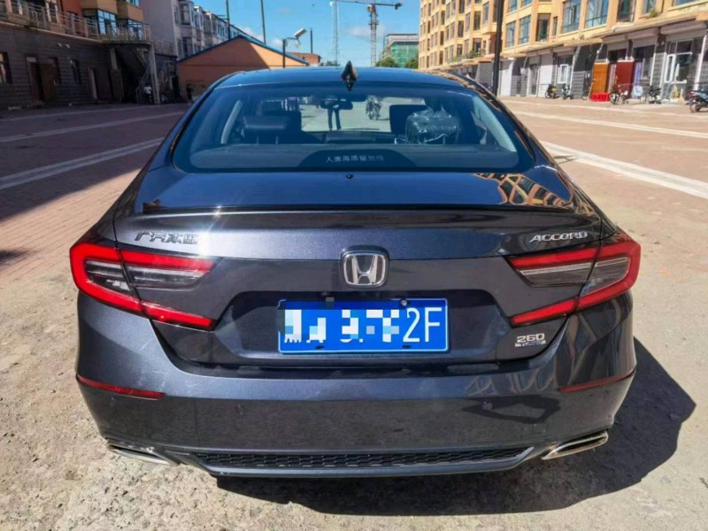 东营22年本田雅阁9