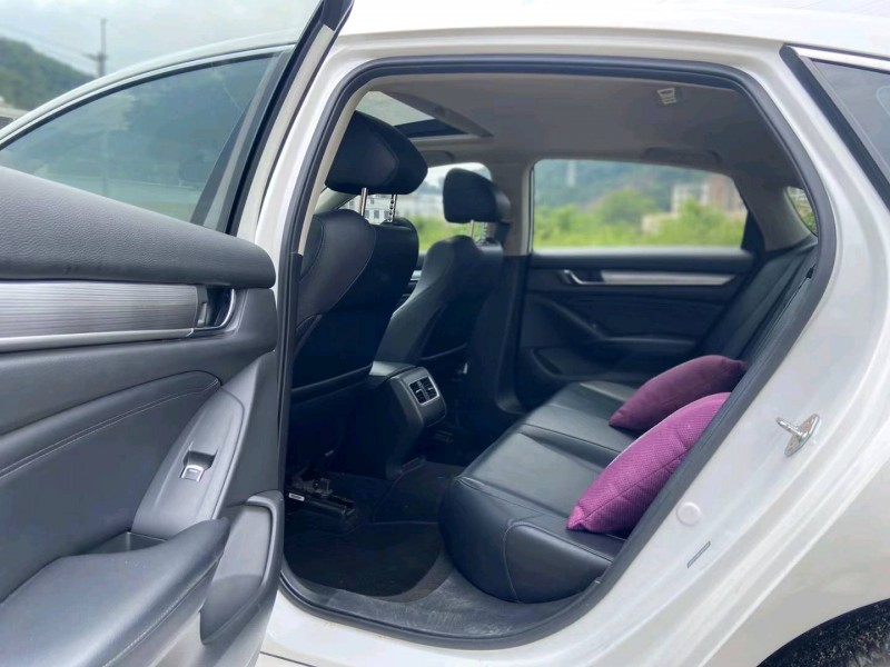 广州20年本田雅阁4