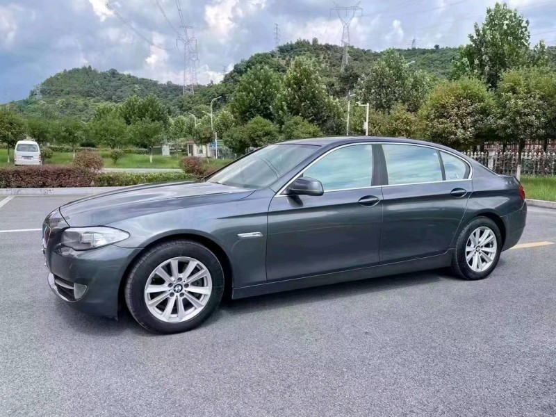 北京13年宝马5系3