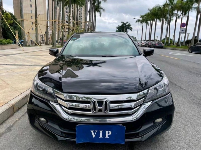 广州15年本田雅阁1