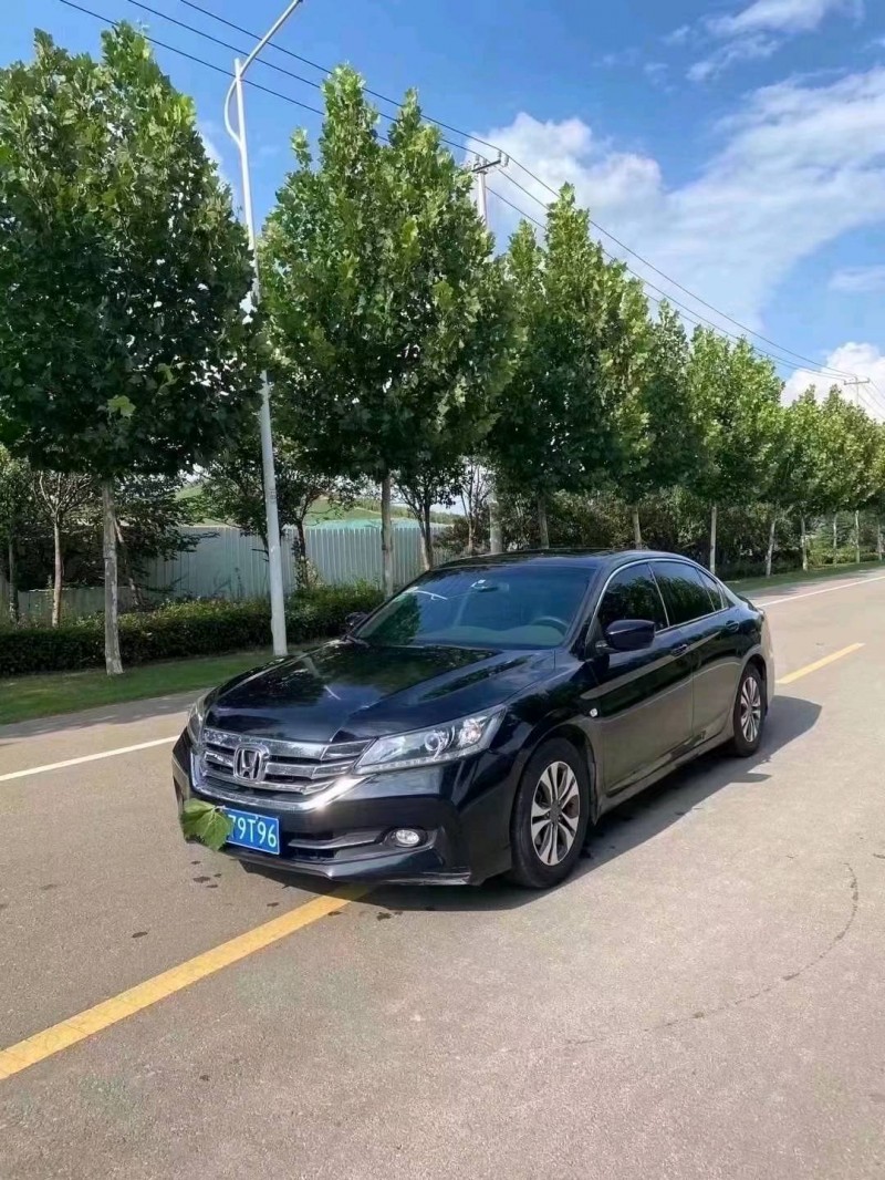 徐州15年本田雅阁3