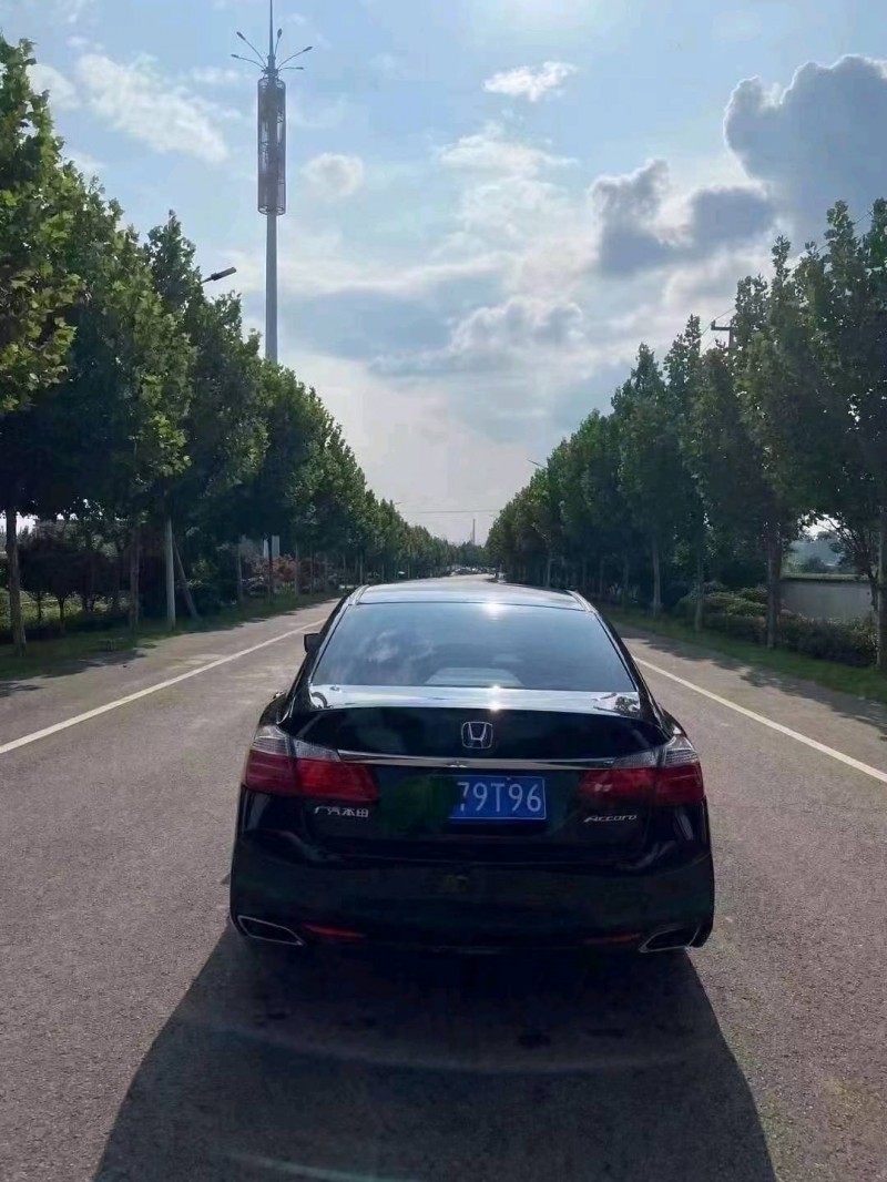 徐州15年本田雅阁7