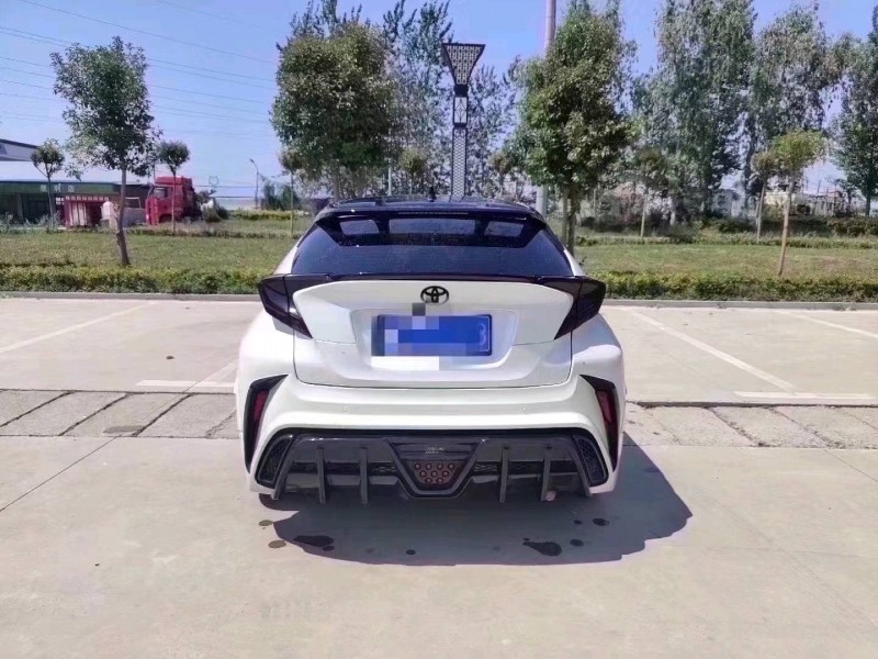 北京21年丰田CHR3