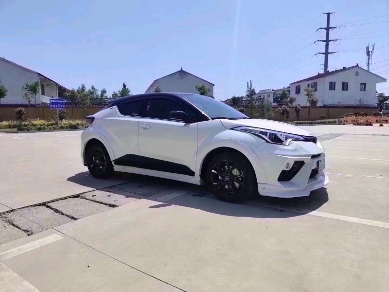 北京21年丰田CHR5