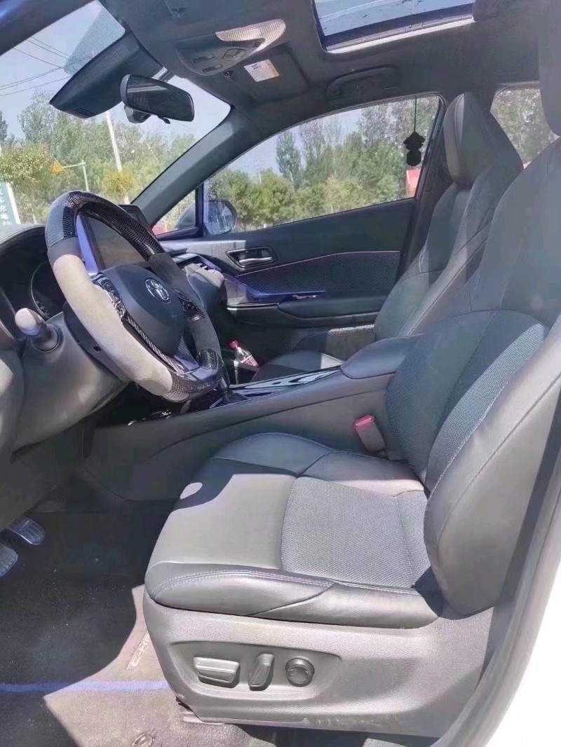 北京21年丰田CHR8