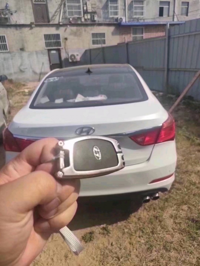 北京16年现代名图4