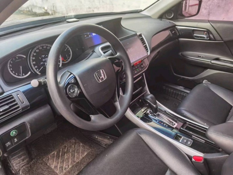 徐州16年本田雅阁4