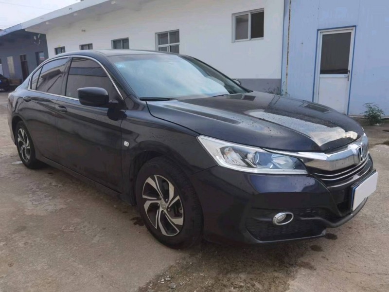 徐州16年本田雅阁7