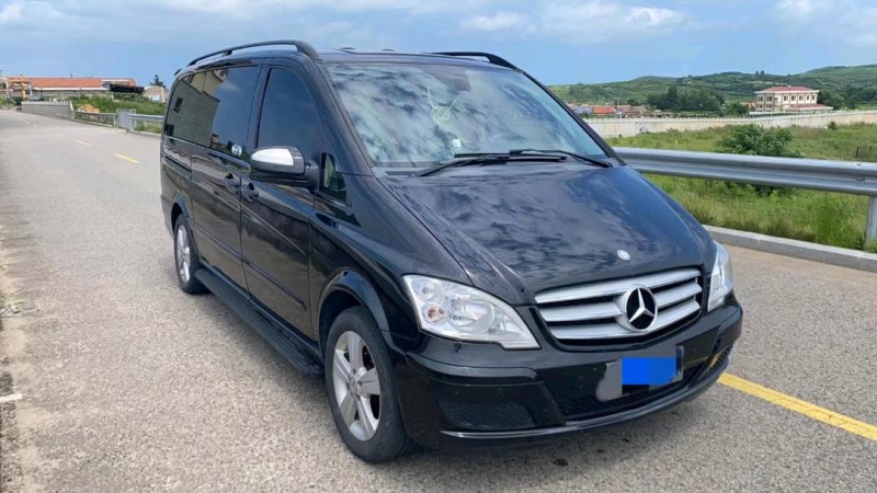 济宁12年奔驰唯雅诺2