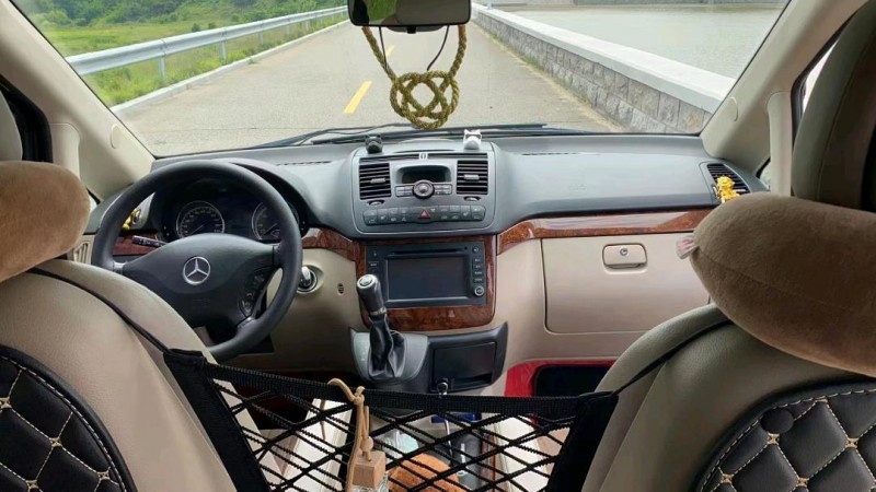 济宁12年奔驰唯雅诺5