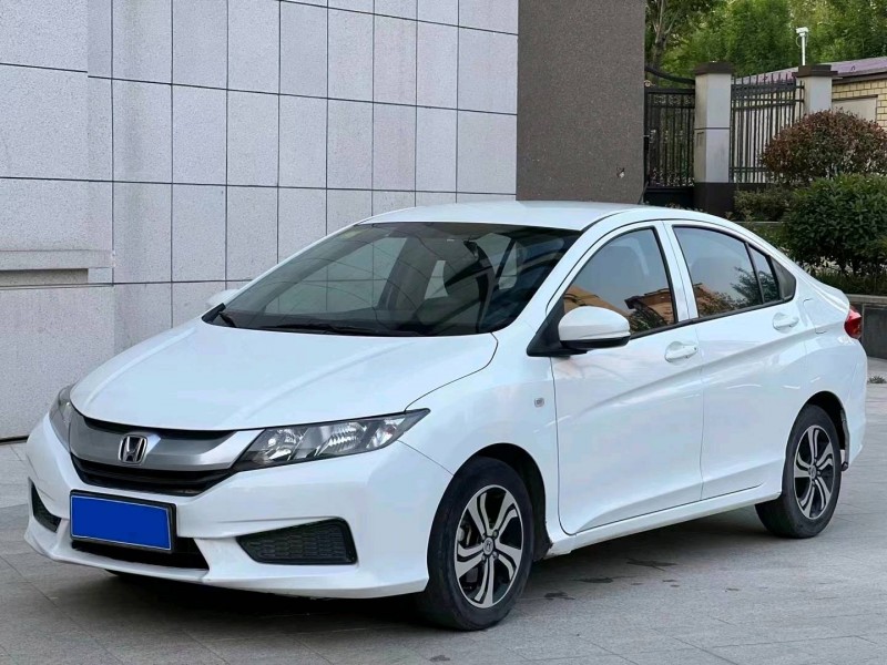 济宁17年本田锋范2