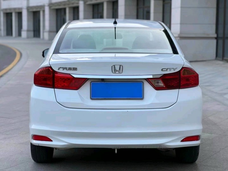 济宁17年本田锋范9