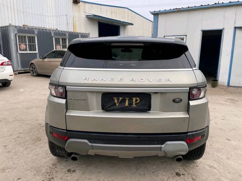 济宁13年路虎极光9