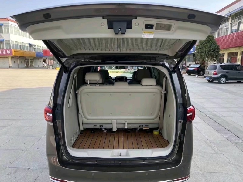 青岛21年别克GL84