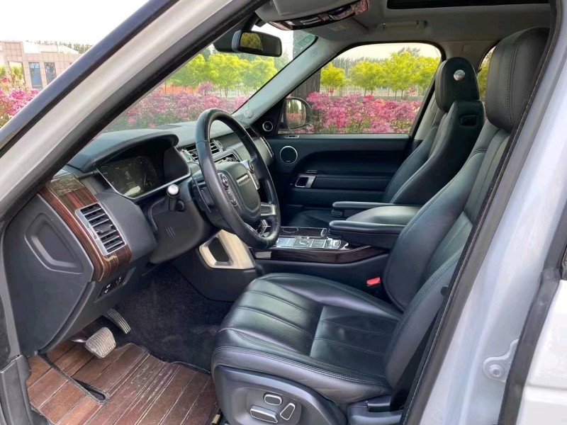 济宁14年路虎揽胜行政4