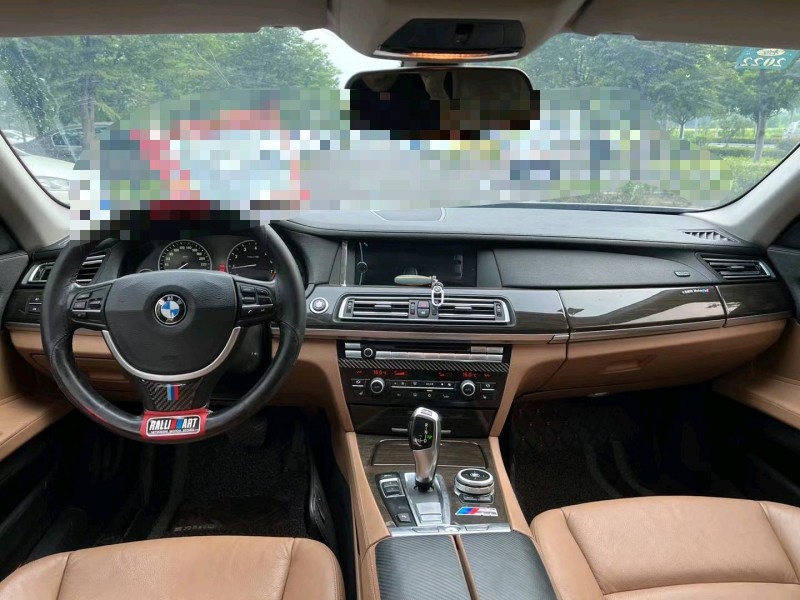 济宁12年宝马7系6