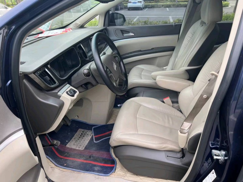 济宁13年别克GL85