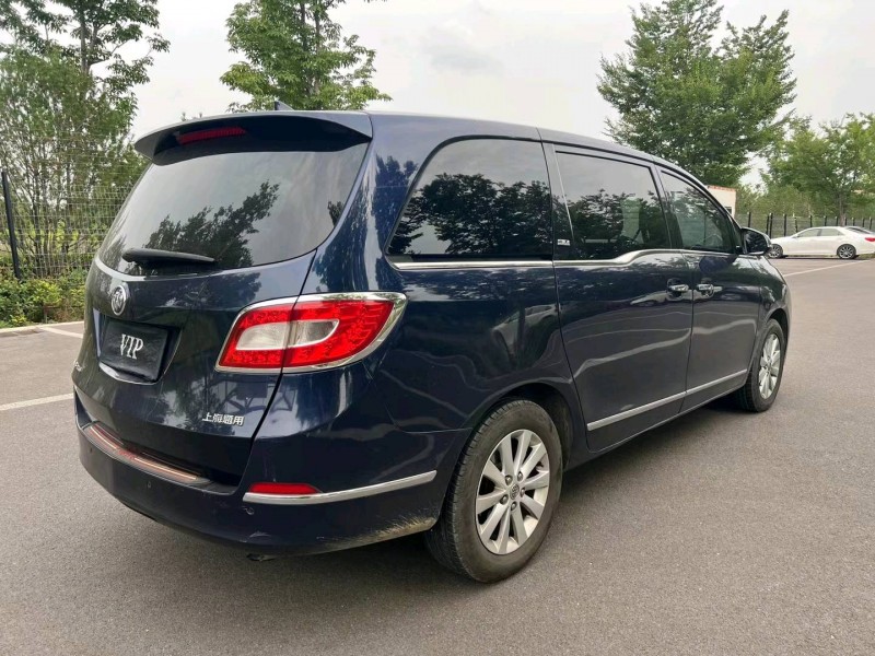 济宁13年别克GL83