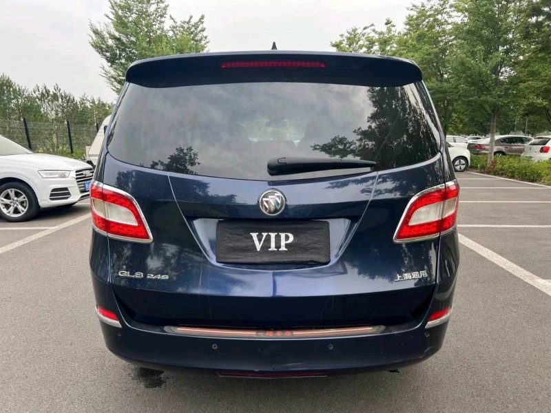 济宁13年别克GL81